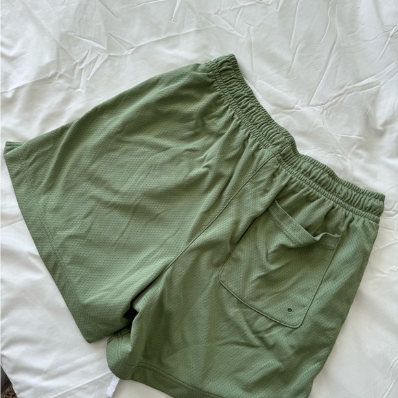 Nike shorts - Picture 2 of 2